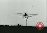 Immagine di Primi volantini francese Francia, 1947, secondo 44 filmato di repertorio 65675022367