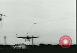 Immagine di Primi volantini francese Francia, 1947, secondo 48 filmato di repertorio 65675022367