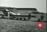 Standbild 99 Aero Squadron in Ersten Weltkrieg Dogneville Frankreich, 1918, aus Sekunde 4 historischem Filmmaterial Videoclip 65675022378