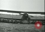 Standbild 99 Aero Squadron in Ersten Weltkrieg Dogneville Frankreich, 1918, aus Sekunde 11 historischem Filmmaterial Videoclip 65675022378