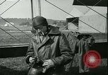 Standbild 99 Aero Squadron in Ersten Weltkrieg Dogneville Frankreich, 1918, aus Sekunde 29 historischem Filmmaterial Videoclip 65675022378