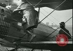 Standbild 99 Aero Squadron in Ersten Weltkrieg Dogneville Frankreich, 1918, aus Sekunde 37 historischem Filmmaterial Videoclip 65675022378