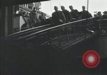 Standbild Verletzte US-Soldaten Aussteigen aus einem Dampfschiff New York City Harbor USA, 1919, aus Sekunde 26 historischem Filmmaterial Videoclip 65675022382