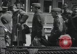 Standbild Verletzte US-Soldaten Aussteigen aus einem Dampfschiff New York City Harbor USA, 1919, aus Sekunde 40 historischem Filmmaterial Videoclip 65675022382