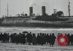 Standbild Northern Pacific gescheitert auf Fire Island Fire Island New York USA, 1919, aus Sekunde 20 historischem Filmmaterial Videoclip 65675022383