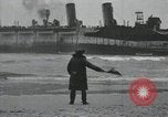 Standbild Northern Pacific gescheitert auf Fire Island Fire Island New York USA, 1919, aus Sekunde 22 historischem Filmmaterial Videoclip 65675022383