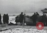 Standbild Northern Pacific gescheitert auf Fire Island Fire Island New York USA, 1919, aus Sekunde 44 historischem Filmmaterial Videoclip 65675022383