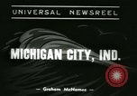 Immagine di Byron collegare in piccolo sommergibile Michigan City Indiana USA, 1938, secondo 4 filmato di repertorio 65675022389