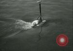 Immagine di Byron collegare in piccolo sommergibile Michigan City Indiana USA, 1938, secondo 34 filmato di repertorio 65675022389