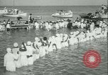 Immagine di Il vescovo C M Grazia Newport News Virginia USA, 1938, secondo 19 filmato di repertorio 65675022390