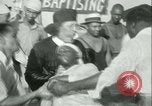 Immagine di Il vescovo C M Grazia Newport News Virginia USA, 1938, secondo 22 filmato di repertorio 65675022390