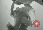 Standbild Jitterbug tanzen Variationen Venice Beach Los Angeles California USA, 1938, aus Sekunde 20 historischem Filmmaterial Videoclip 65675022391