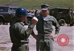 Standbild Captain Charles Robb Camp Pendleton California USA, 1968, aus Sekunde 15 historischem Filmmaterial Videoclip 65675022392