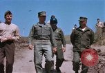 Standbild Captain Charles Robb Camp Pendleton California USA, 1968, aus Sekunde 42 historischem Filmmaterial Videoclip 65675022392