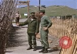 Standbild Captain Charles Robb Camp Pendleton California USA, 1968, aus Sekunde 49 historischem Filmmaterial Videoclip 65675022393