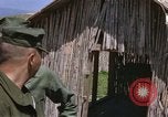 Standbild Captain Charles Robb Camp Pendleton California USA, 1968, aus Sekunde 59 historischem Filmmaterial Videoclip 65675022393