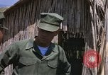 Standbild Captain Charles Robb Camp Pendleton California USA, 1968, aus Sekunde 60 historischem Filmmaterial Videoclip 65675022393
