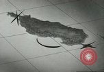 Standbild Torpedo Angriff und Position Kaiserin Augusta Bucht, 1943, aus Sekunde 33 historischem Filmmaterial Videoclip 65675022400