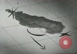 Standbild Torpedo Angriff und Position Kaiserin Augusta Bucht, 1943, aus Sekunde 39 historischem Filmmaterial Videoclip 65675022400