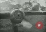 Standbild Bombenanschlag am Hansa Bucht und Wewak Papua Neu Guinea, 1943, aus Sekunde 57 historischem Filmmaterial Videoclip 65675022408