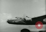 Standbild Bombardierung auf Rabaul Papua Neu Guinea, 1943, aus Sekunde 6 historischem Filmmaterial Videoclip 65675022409