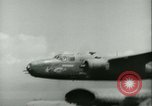 Standbild Bombardierung auf Rabaul Papua Neu Guinea, 1943, aus Sekunde 7 historischem Filmmaterial Videoclip 65675022409