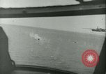 Standbild Bombardierung auf Rabaul Papua Neu Guinea, 1943, aus Sekunde 20 historischem Filmmaterial Videoclip 65675022409