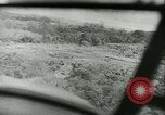 Standbild Bombardierung auf Rabaul Papua Neu Guinea, 1943, aus Sekunde 30 historischem Filmmaterial Videoclip 65675022409