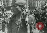 Immagine di Lavoratori miliziani e esercito ribelle Madrid Spagna, 1936, secondo 38 filmato di repertorio 65675022413