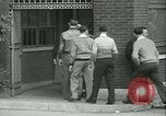 Standbild Vias ZUSAmmenstoß mit der Polizei Wyomissing Pennsylvania USA, 1936, aus Sekunde 25 historischem Filmmaterial Videoclip 65675022415