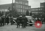 Standbild Vias ZUSAmmenstoß mit der Polizei Wyomissing Pennsylvania USA, 1936, aus Sekunde 29 historischem Filmmaterial Videoclip 65675022415