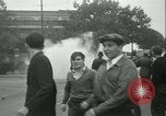 Standbild Vias ZUSAmmenstoß mit der Polizei Wyomissing Pennsylvania USA, 1936, aus Sekunde 44 historischem Filmmaterial Videoclip 65675022415