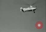 Standbild Pilot Jim Ray mit Autogiro aerobile Washington DC USA, 1936, aus Sekunde 13 historischem Filmmaterial Videoclip 65675022418