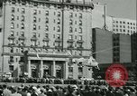 Standbild Pilot Jim Ray mit Autogiro aerobile Washington DC USA, 1936, aus Sekunde 19 historischem Filmmaterial Videoclip 65675022418