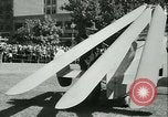 Standbild Pilot Jim Ray mit Autogiro aerobile Washington DC USA, 1936, aus Sekunde 48 historischem Filmmaterial Videoclip 65675022418