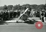 Standbild Pilot Jim Ray mit Autogiro aerobile Washington DC USA, 1936, aus Sekunde 53 historischem Filmmaterial Videoclip 65675022418