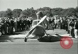 Standbild Pilot Jim Ray mit Autogiro aerobile Washington DC USA, 1936, aus Sekunde 56 historischem Filmmaterial Videoclip 65675022418