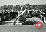 Standbild Pilot Jim Ray mit Autogiro aerobile Washington DC USA, 1936, aus Sekunde 57 historischem Filmmaterial Videoclip 65675022418