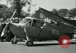 Standbild Pilot Jim Ray mit Autogiro aerobile Washington DC USA, 1936, aus Sekunde 61 historischem Filmmaterial Videoclip 65675022418