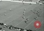 Standbild Notre Dame gegenüber der Carnegie Tech football South Bend Indiana USA, 1936, aus Sekunde 13 historischem Filmmaterial Videoclip 65675022420
