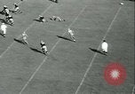 Standbild Notre Dame gegenüber der Carnegie Tech football South Bend Indiana USA, 1936, aus Sekunde 29 historischem Filmmaterial Videoclip 65675022420