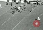 Standbild Notre Dame gegenüber der Carnegie Tech football South Bend Indiana USA, 1936, aus Sekunde 33 historischem Filmmaterial Videoclip 65675022420
