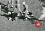 Standbild Notre Dame gegenüber der Carnegie Tech football South Bend Indiana USA, 1936, aus Sekunde 46 historischem Filmmaterial Videoclip 65675022420