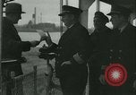 Immagine di Il Maresciallo federale lucchetti Columbian nave Cueuta Philadelphia Pennsylvania USA, 1934, secondo 29 filmato di repertorio 65675022433