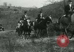 Standbild Segen der Hounds öffnet fallen Fox Hunt Lexington Kentucky USA, 1934, aus Sekunde 52 historischem Filmmaterial Videoclip 65675022434