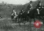 Standbild Segen der Hounds öffnet fallen Fox Hunt Lexington Kentucky USA, 1934, aus Sekunde 55 historischem Filmmaterial Videoclip 65675022434