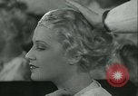 Standbild Hairstylist Fernand Paris Frankreich, 1934, aus Sekunde 54 historischem Filmmaterial Videoclip 65675022435