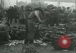 Standbild Hering und Bloater Fische Vereinigtes Königreich, 1934, aus Sekunde 18 historischem Filmmaterial Videoclip 65675022441