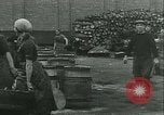 Standbild Hering und Bloater Fische Vereinigtes Königreich, 1934, aus Sekunde 26 historischem Filmmaterial Videoclip 65675022441