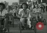 Standbild Mechanik hobby-Pferderennen Santa Monica California USA, 1934, aus Sekunde 17 historischem Filmmaterial Videoclip 65675022442